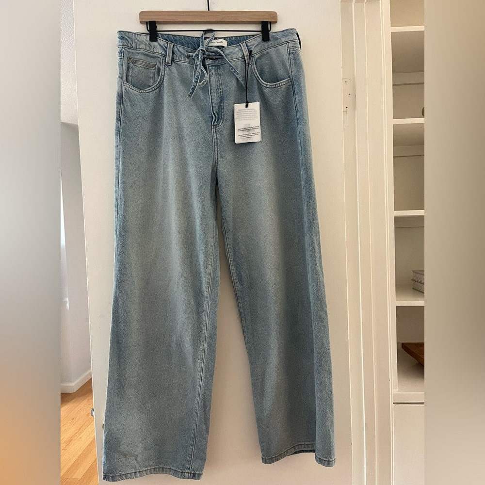 Light Blue Wide-Leg Women’s Jeans